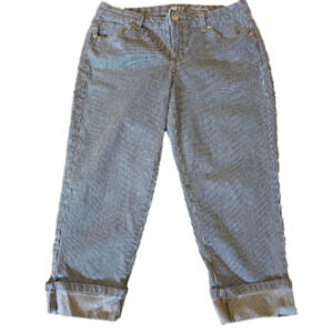 Style & Co Petite Mid-Rise Curvy Pinstripe Cuffed Hem Capris Size 12P